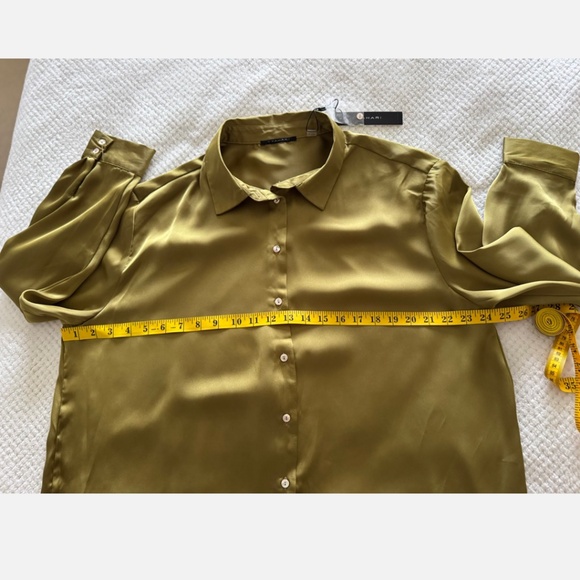 T Tahari Satin-Finish Button-Down Blouse – Pea Green – XL (NWT see note) - Picture 6 of 7